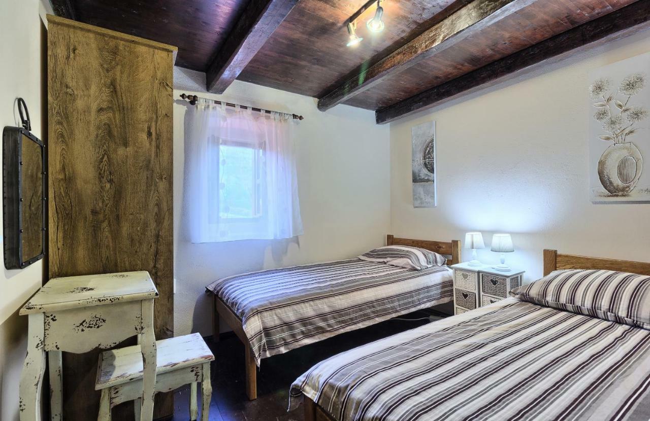 Dalmatia Stone House - Heated Pool Guest House Biorine Exterior photo